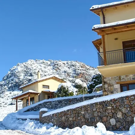 Levandes Houses * Kalavryta