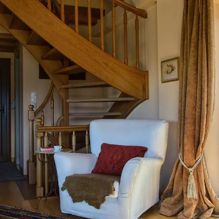 Levandes Houses * Kalavryta