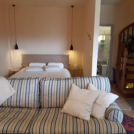 Levandes Houses * Kalavryta